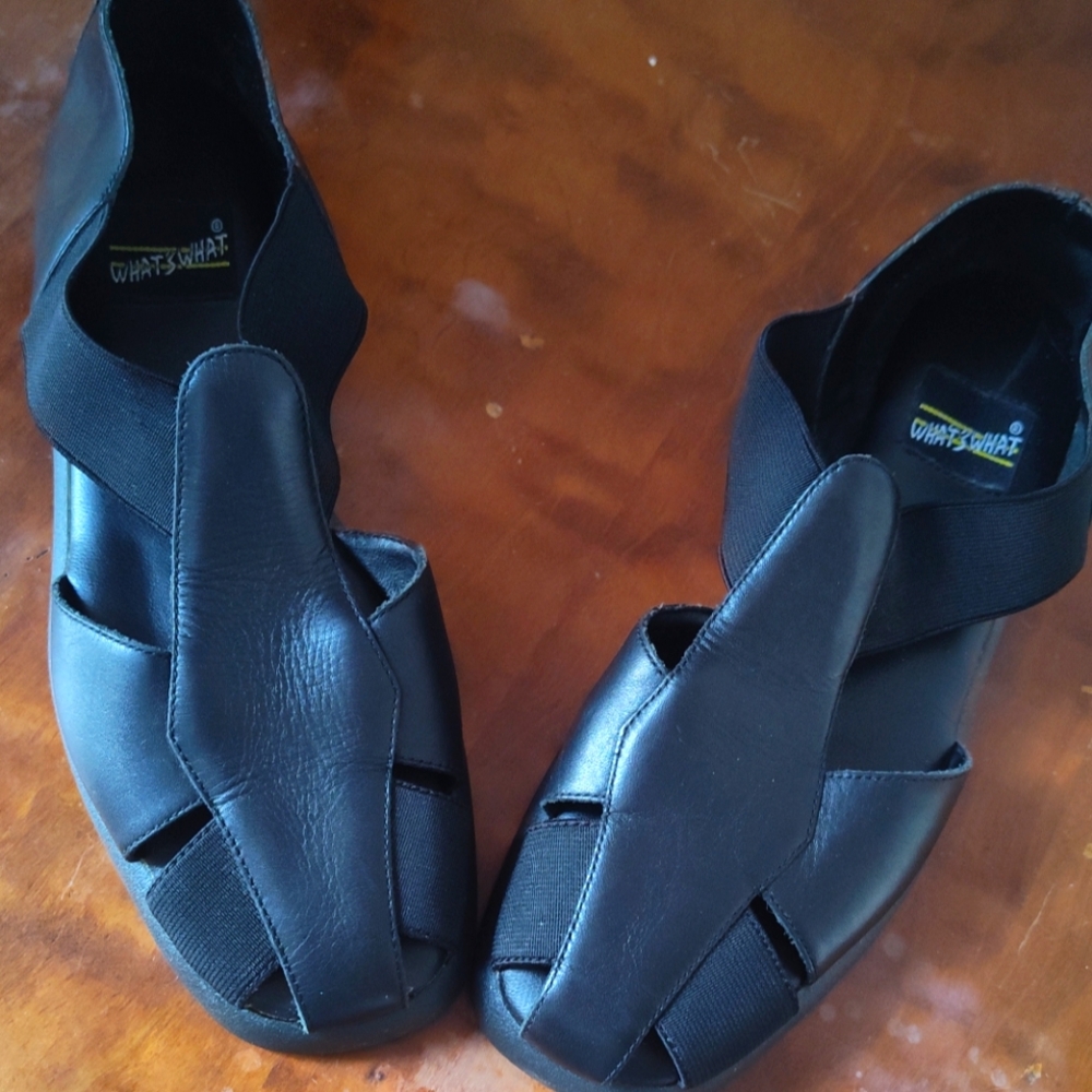 What's What Aerosoles vintage black leather fisherman sandals